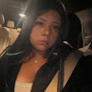 Meet your Posher, Claudia